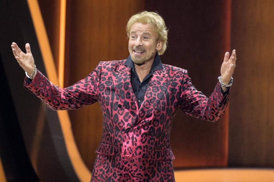 Thomas Gottschalk in der ZDF-Unterhaltungsshow Wetten, dass.. live aus der Messe Friedrichshafen. Friedrichshafen, 19.11.2022 *** Thomas Gottschalk in the ZDF entertainment show Wetten, dass live from ...