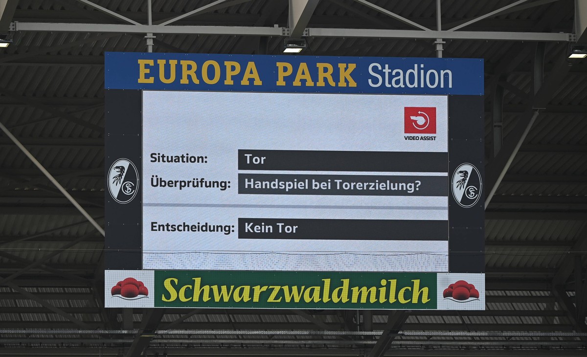 In dieser Form werden aktuell die Entscheidungen des Videoassistenten in den Stadien kommuniziert.