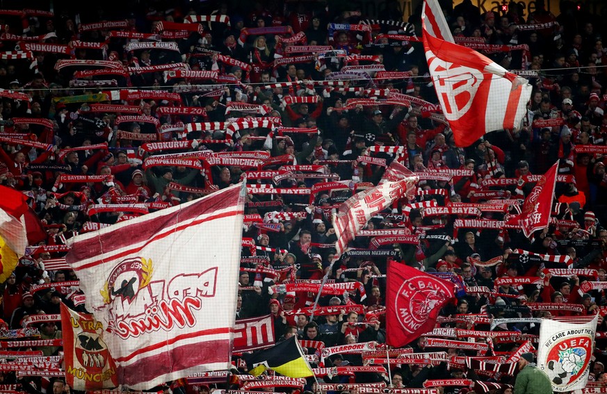 Soccer Football - Champions League - Round of 16 Second Leg - Bayern Munich v Liverpool - Allianz Arena, Munich, Germany - March 13, 2019 Bayern Munich fans before the match REUTERS/Michael Dalder