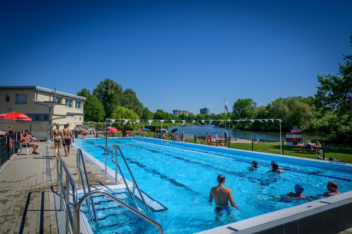 Essen: Saisonstart im Freibad Steele ** NUR F?R REDAKTIONELLE ZWECKE ** EDITORIAL USE ONLY **&lt;p&gt;Saisonstart im Freibad Essen-Steele am Sonntag, den 11. Mai 2025, an der Westfalenstra?e. Copyrigh ...