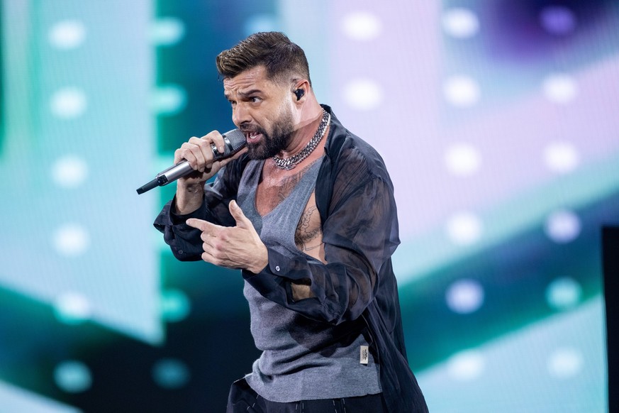 Latino zanger en songwritingkunstenaar Ricky Martin treedt op op het podium als onderdeel van The Trilogy Tour in het Spectrum Center op 2 maart 2024 in Charlotte, North Carolina.  VS - 2024 - De trilogietour in...