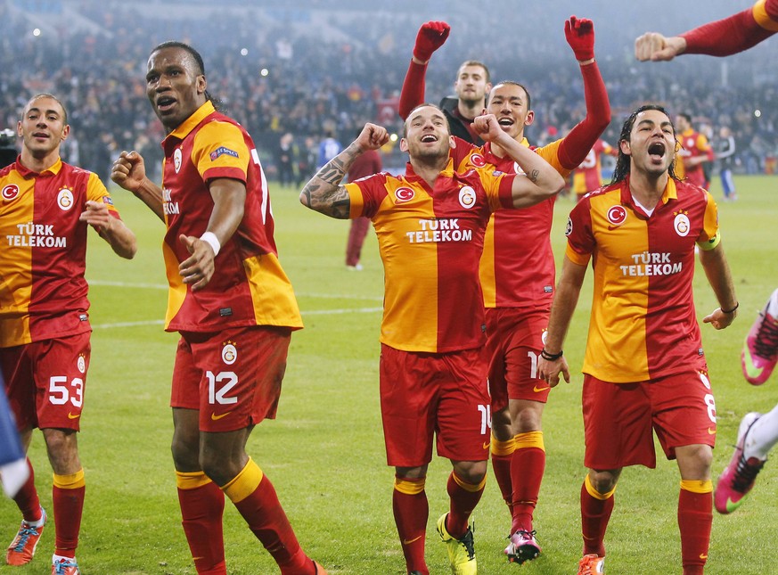 Damals jubelte Galatasaray mit Stars wie Drogba und Sneijder.