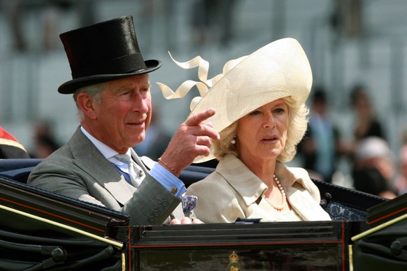Prinz Charles von Wales Gro�britannien und Camilla Parker Bowles Gro�britannien/Herzogin von Cornwall anl�sslich des Royal Ascot 2009 in Ascot
