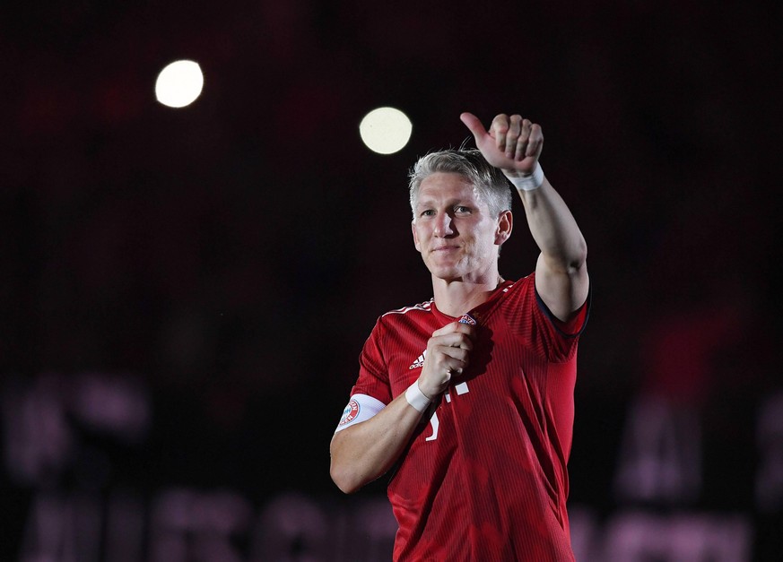 Fussball Abschiedsspiel Bastian Schweinsteiger 28.08.2018 FC Bayern Muenchen - Chicago Fire Bastian Schweinsteiger verabschiedet sich von den FC Bayern Fans in der Allianz Arena *** Football Farewell  ...