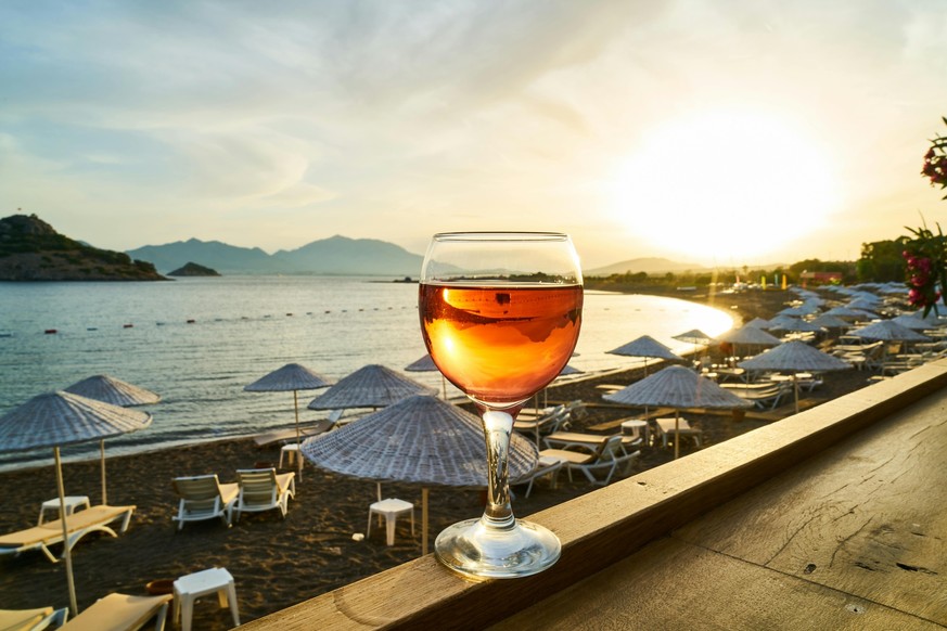 Aperol ja, aber nur in Maßen – das gilt zu Pfingsten in Lignano Sabbiadoro.