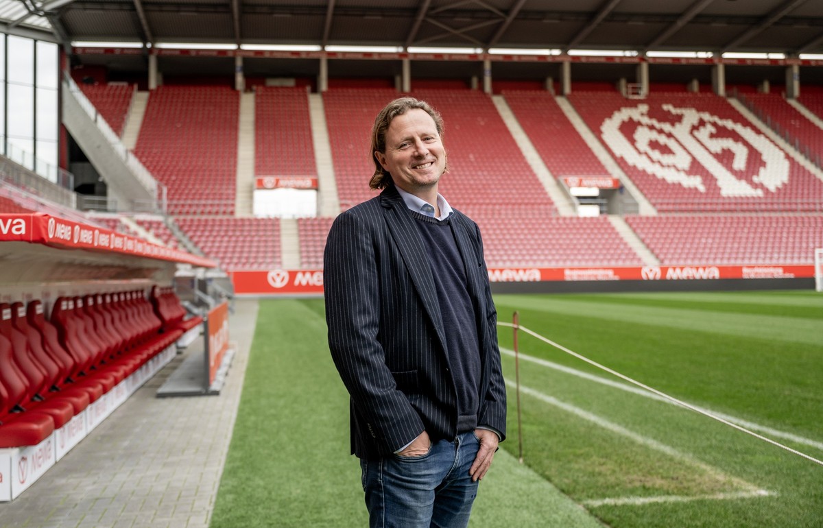13.02.2024, Rheinland-Pfalz, Mainz: Fußball: Bundesliga, FSV Mainz 05, Vorstellung des neuen Trainers Bo Henriksen. Der Däne Bo Henriksen wird neuer Trainer des Fußball-Bundesligisten FSV Mainz 05. Fo ...