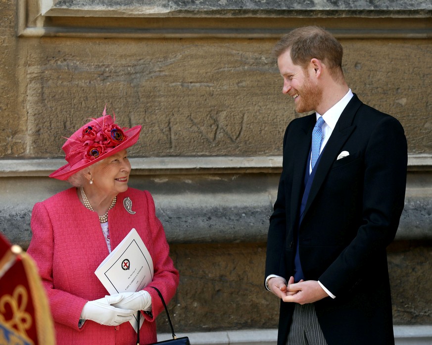 Die Queen (l.) und ihr Enkel: Hier stimmt die Chemie auf jeden Fall noch.