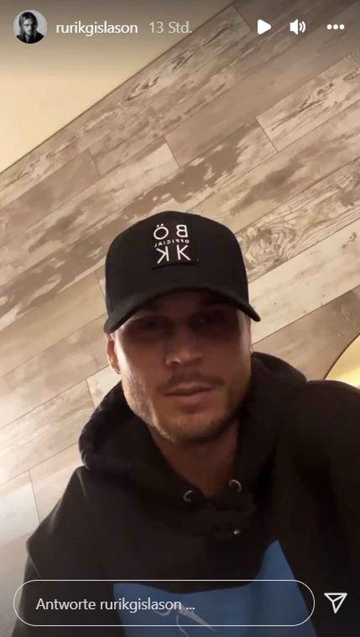 Rúrik sagte auf Instagram, wie es ihm geht.