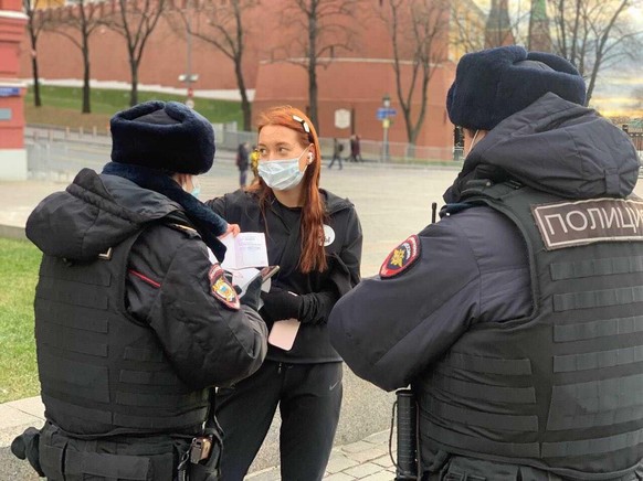 Wer sich in Russland als Aktivistin erkennbar macht, gerät schnell ins Visier der Polizei.