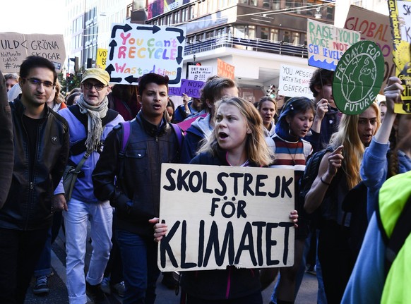 STOCKHOLM 20220909 Greta Thunberg deltar när Fridays For Futures arrangerar klimatstrejk i samband med valet. STOCKHOLM SVERIGE x12130x *** STOCKHOLM 20220909 Greta Thunberg participates in Fridays Fo ...