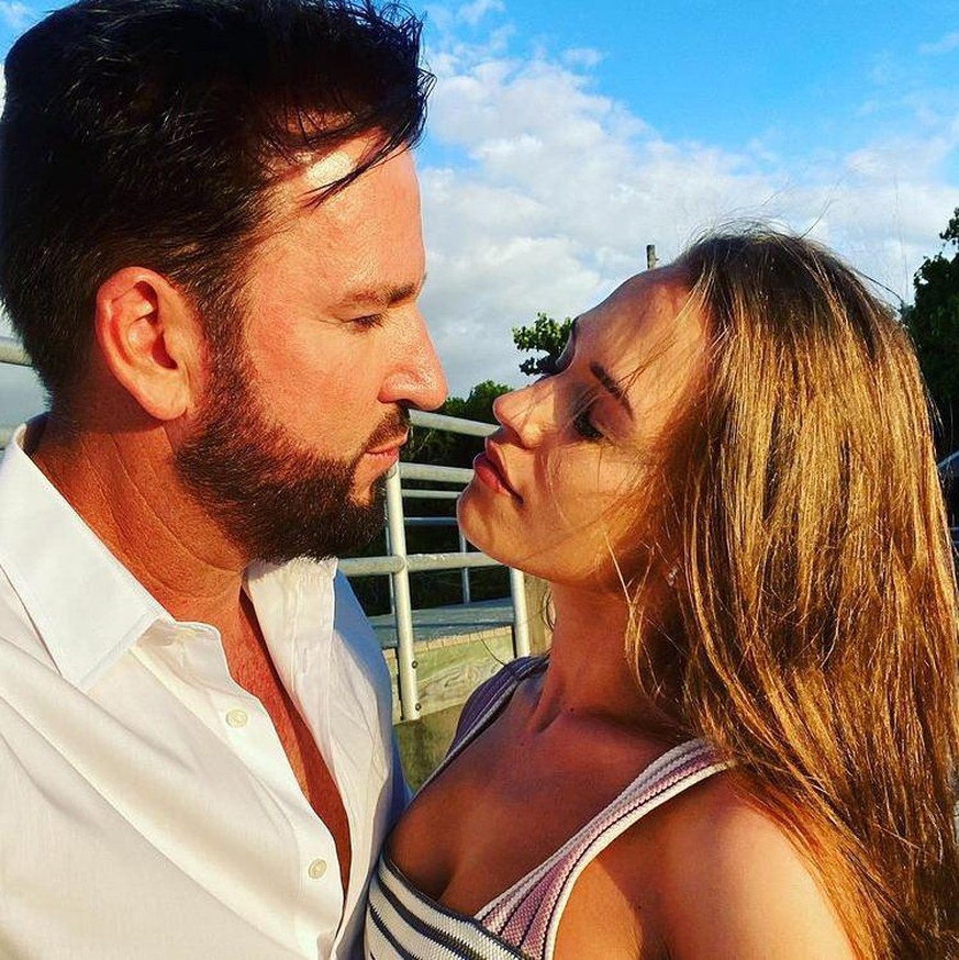 Michael Wendler Postet Parchen Bild Mit Laura Muller Doch Ein Detail Irritiert Watson