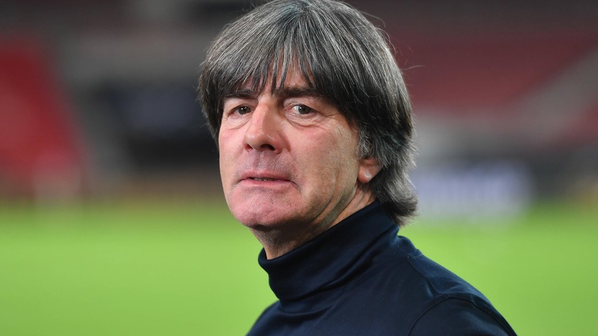 Joachim Jogi LOEW,LÖW GER bleibt Bundestrainer. Archivfoto: Bundestrainer Joachim Jogi LOEW,LöÄW GER, Einzelbild,angeschnittenes Einzelmotiv,Portraet,Portrait,Portr t. Fussball Laenderspiel, UEFA Nati ...