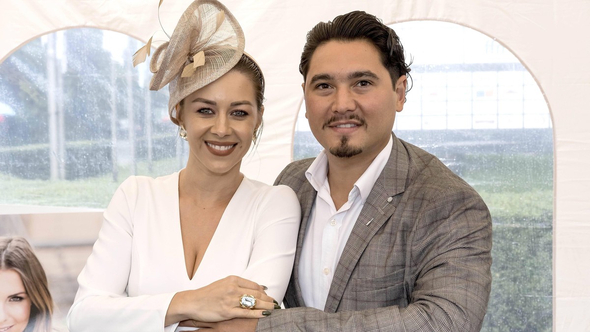 Oana Nechiti und Erich Klann beim Audi Ascot Renntag 2019 auf der Galopprennbahn Neue Bult. Hannover-Langenhagen, 18.08.2019 *** Oana Nechiti and Erich Klann at the Audi Ascot Race Day 2019 at the rac ...