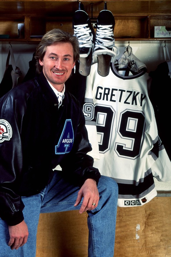 Gretzky mit seinem berühmten Trikot bei den Kings.