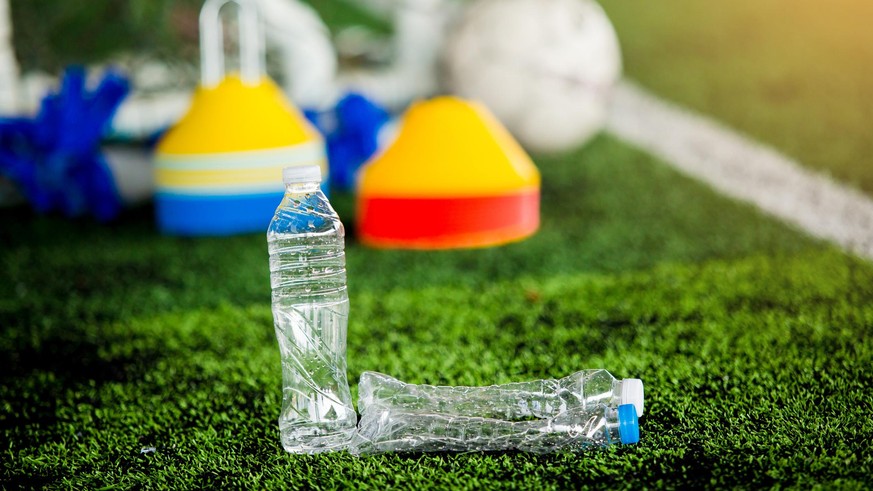 Liverpool FC mendeklarasikan perang terhadap sampah plastik