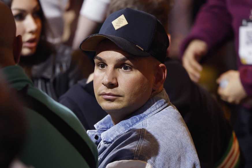 Sänger Pietro Lombardi beim Joyn Event The Great Fight Night in der Lanxess-Arena. Köln, 02.04.2022 NRW Deutschland *** Singer Pietro Lombardi at Joyn event The Great Fight Night at Lanxess Arena Colo ...