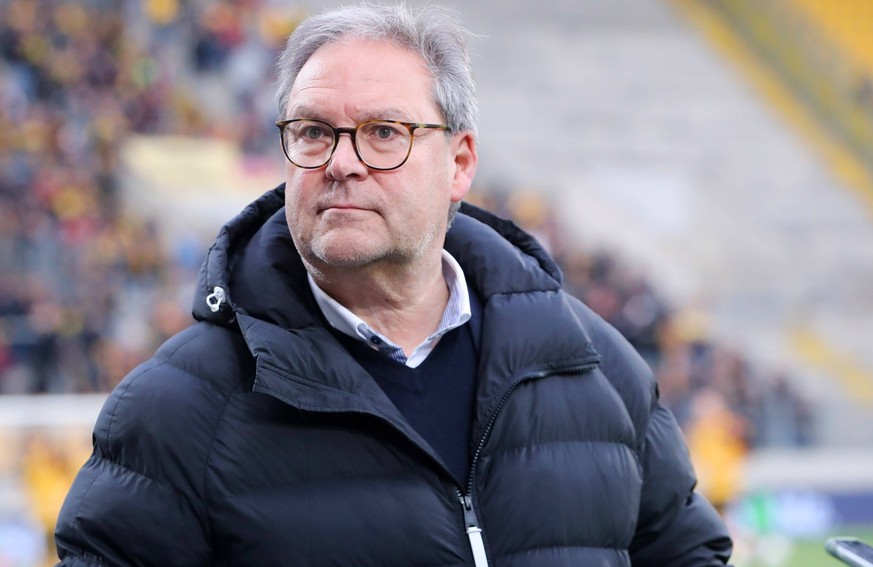 Dresden, 29.03.2023, Rudolf Harbig Stadion, Fussball, Sachsenpokal, Viertelfinale , SG Dynamo Dresden vs. FSV Zwickau 0:1 0:1 , Im Bild: NOFV Präsident, DFV-Vizepräsident Hermann Winkler. , Foto nur z ...