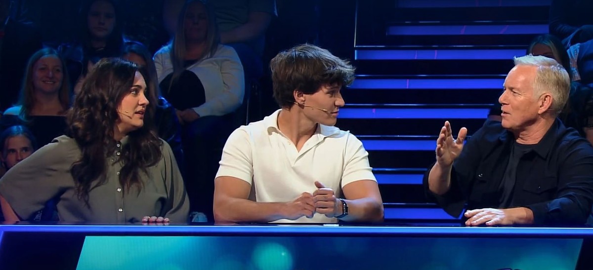 Nilam Farooq und Wincent Weiss hören sich Kerners Hebammen-Spruch an.