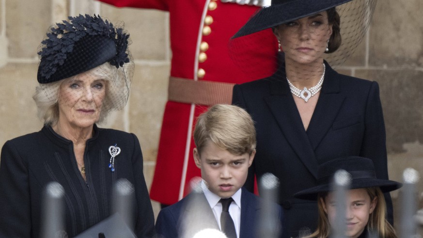 Camilla hace un anuncio audaz para Kate durante el funeral de la Reina