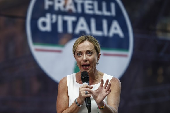 20.07.2022, Italien, Rom: Giorgia Meloni, Parteichefin von Fratelli d&#039;Italia, spricht bei einer Veranstaltung von Fratelli d&#039;Italia. (zu dpa: �Neuwahl in Italien: Mitte-Rechts strebt an die  ...
