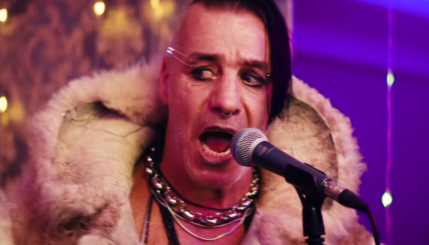 "Steh auf" – Rammstein-Sänger verstört Fans mit Video