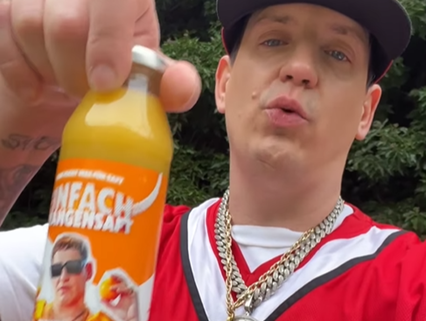 Moneyboy präsentiert den Orangensaft, der in Zusammenarbeit mit Kaufland entstanden ist.