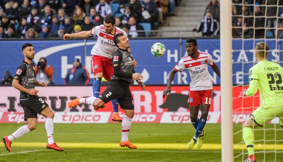 In seinem ersten Bundesliga-Spiel brachte Florian Müller die HSV-Offensive zur Verzweiflung