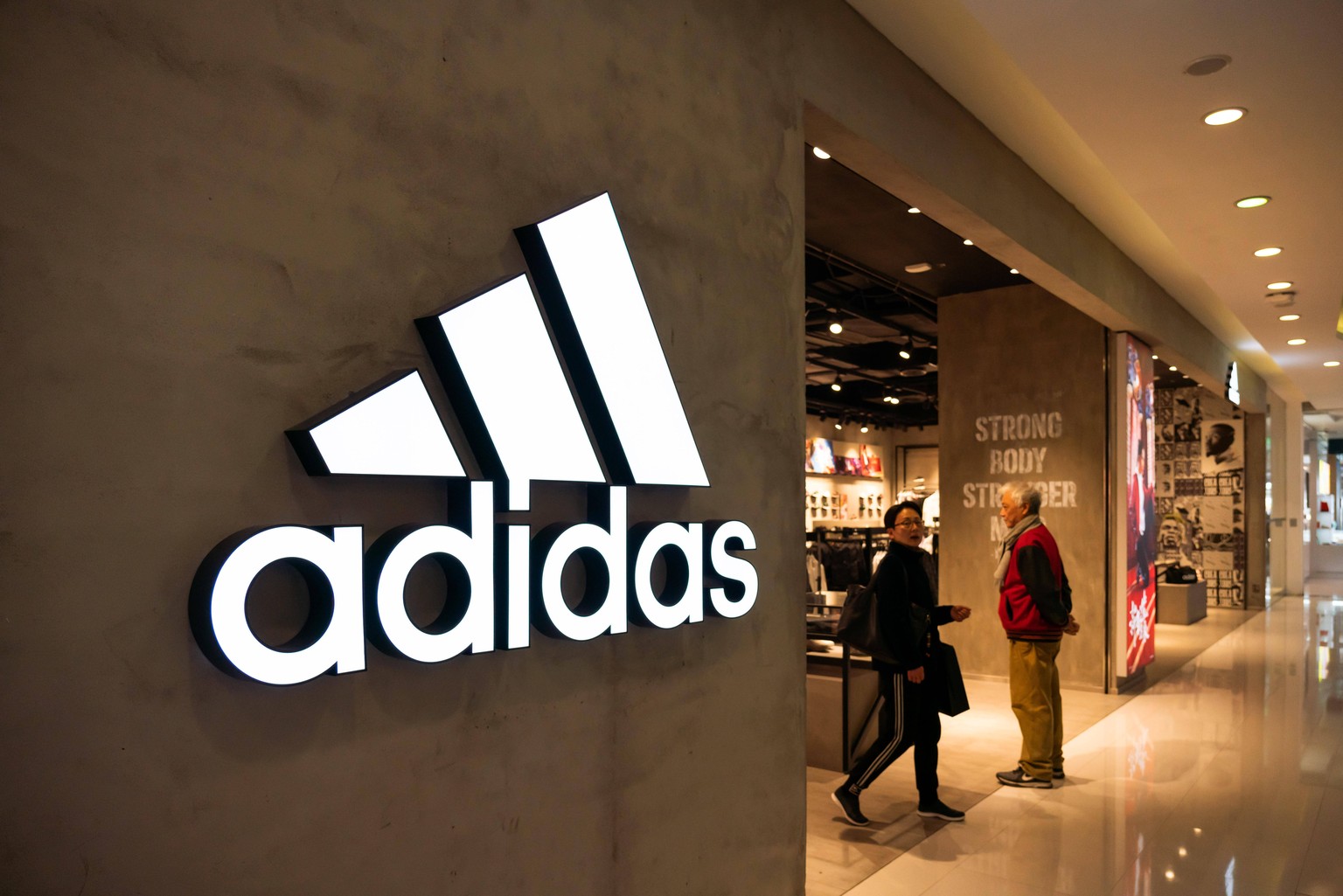 Corona Krise Adidas Will Keine Miete Mehr Zahlen Shitstorm Ebbt Nicht Ab Watson