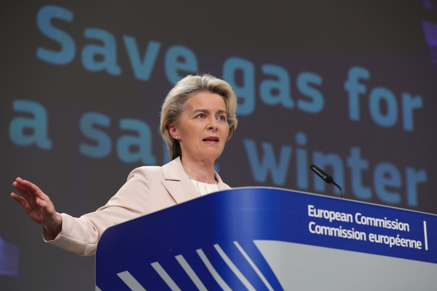 220721 -- BRUSSELS, July 21, 2022 -- European Commission President Ursula von der Leyen speaks at a press conference in Brussels, Belgium, July 20, 2022. The European Commission on Wednesday unveiled  ...